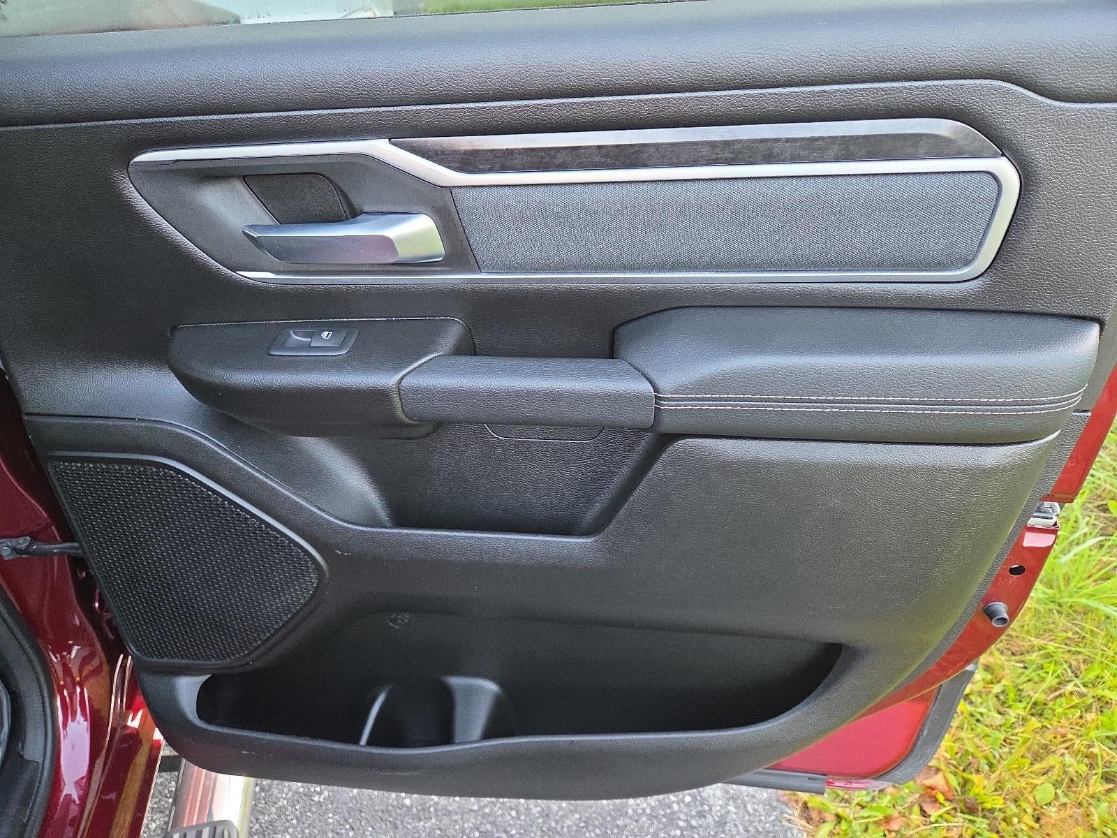 2022 RAM 1500 Big Horn 4x4 Crew Cab 6'4" Box