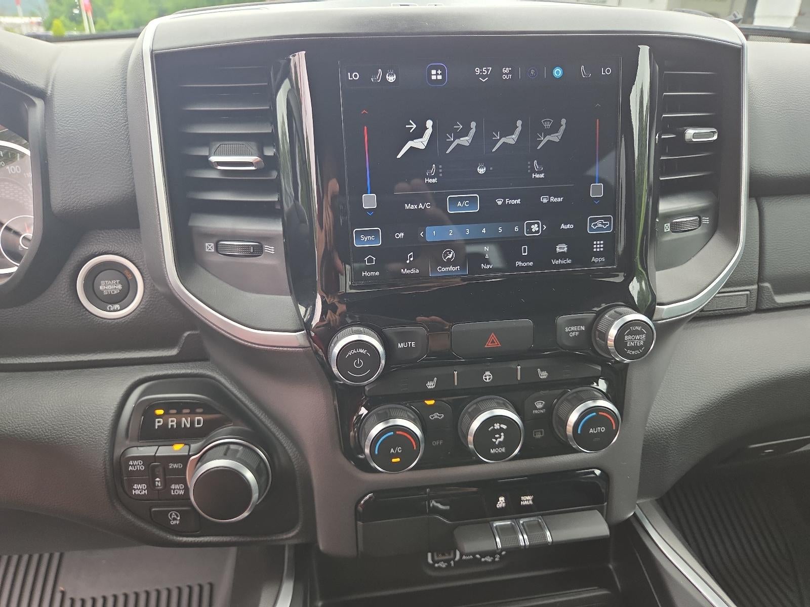 2023 RAM 1500 Big Horn 4x4 Crew Cab 6'4" Box
