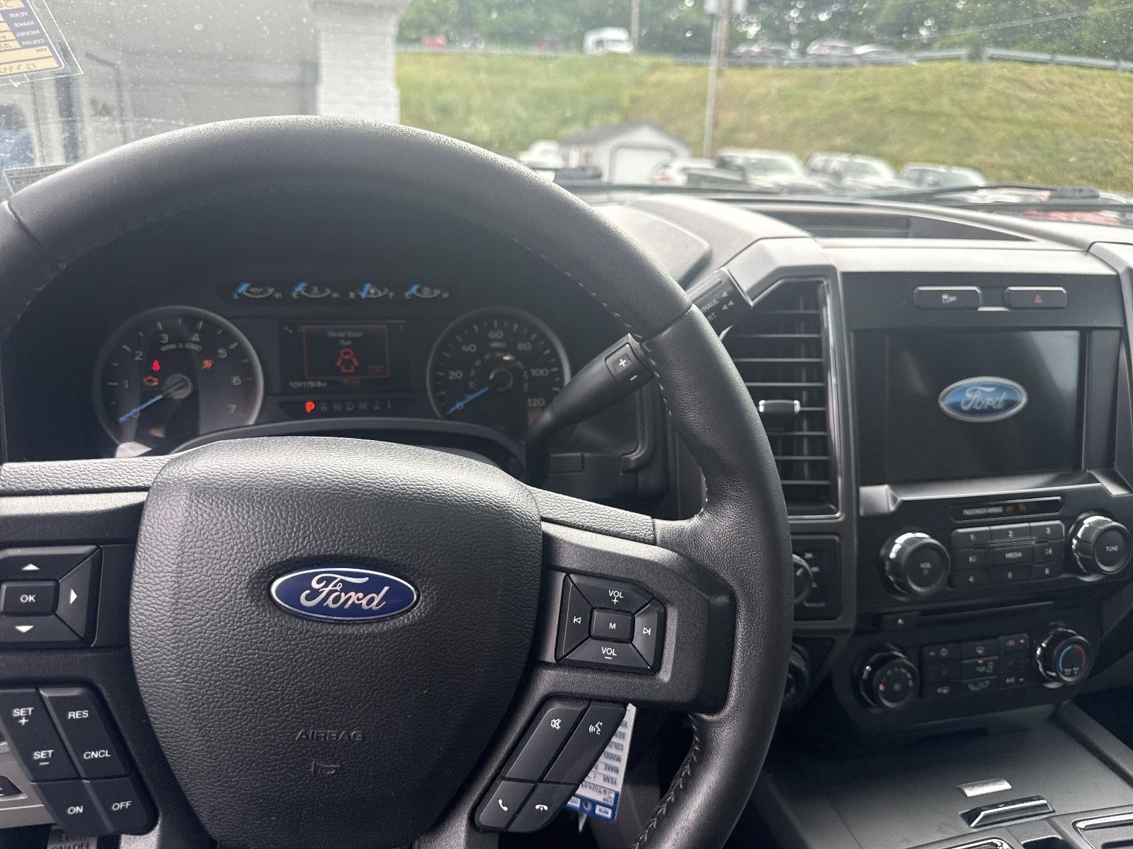 2017 Ford F-150 XL 4WD SuperCrew 5.5' Box