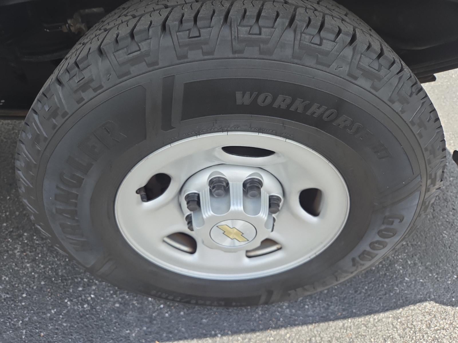 2023 Chevrolet Express Cargo Van 2500 Regular Wheelbase Rear-Wheel Drive