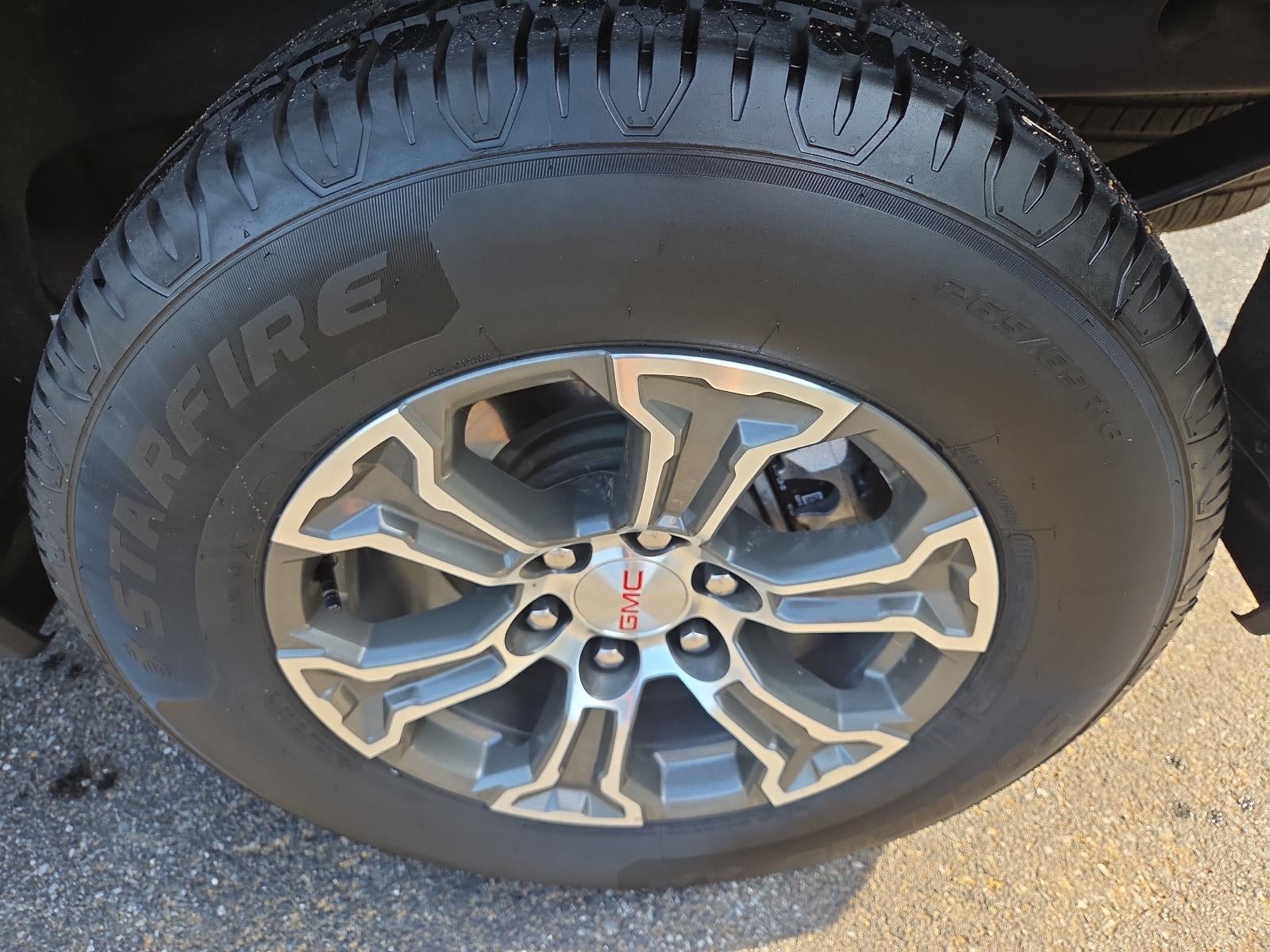 2025 GMC Sierra 1500 Crew Cab Short Box 4-Wheel Drive SLT