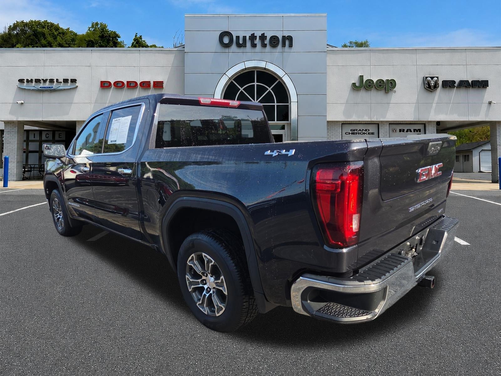 2025 GMC Sierra 1500 Crew Cab Short Box 4-Wheel Drive SLT