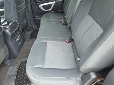 2018 Nissan Titan 4x4 Crew Cab SV