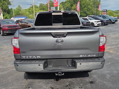2018 Nissan Titan 4x4 Crew Cab SV