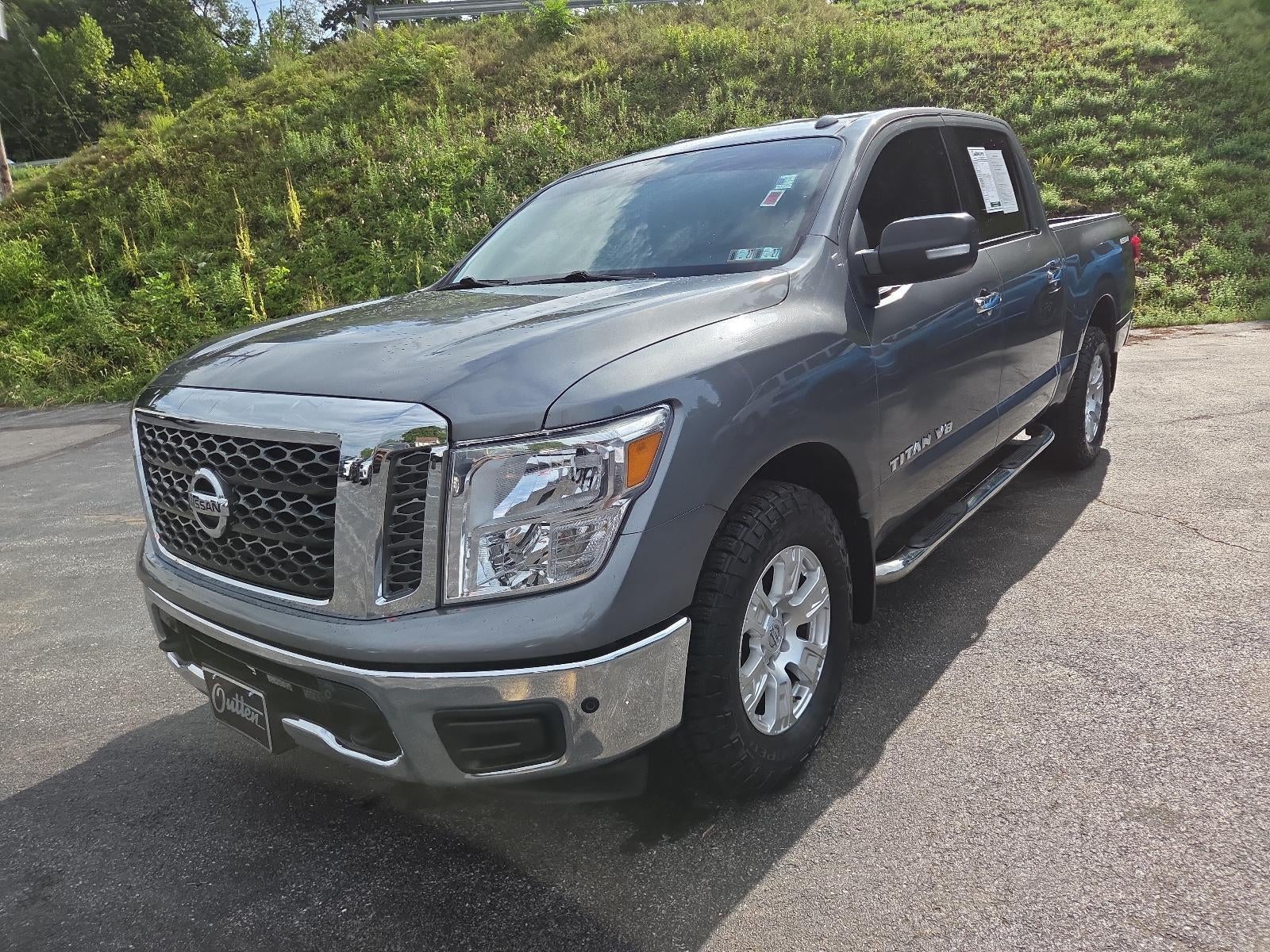 2018 Nissan Titan 4x4 Crew Cab SV