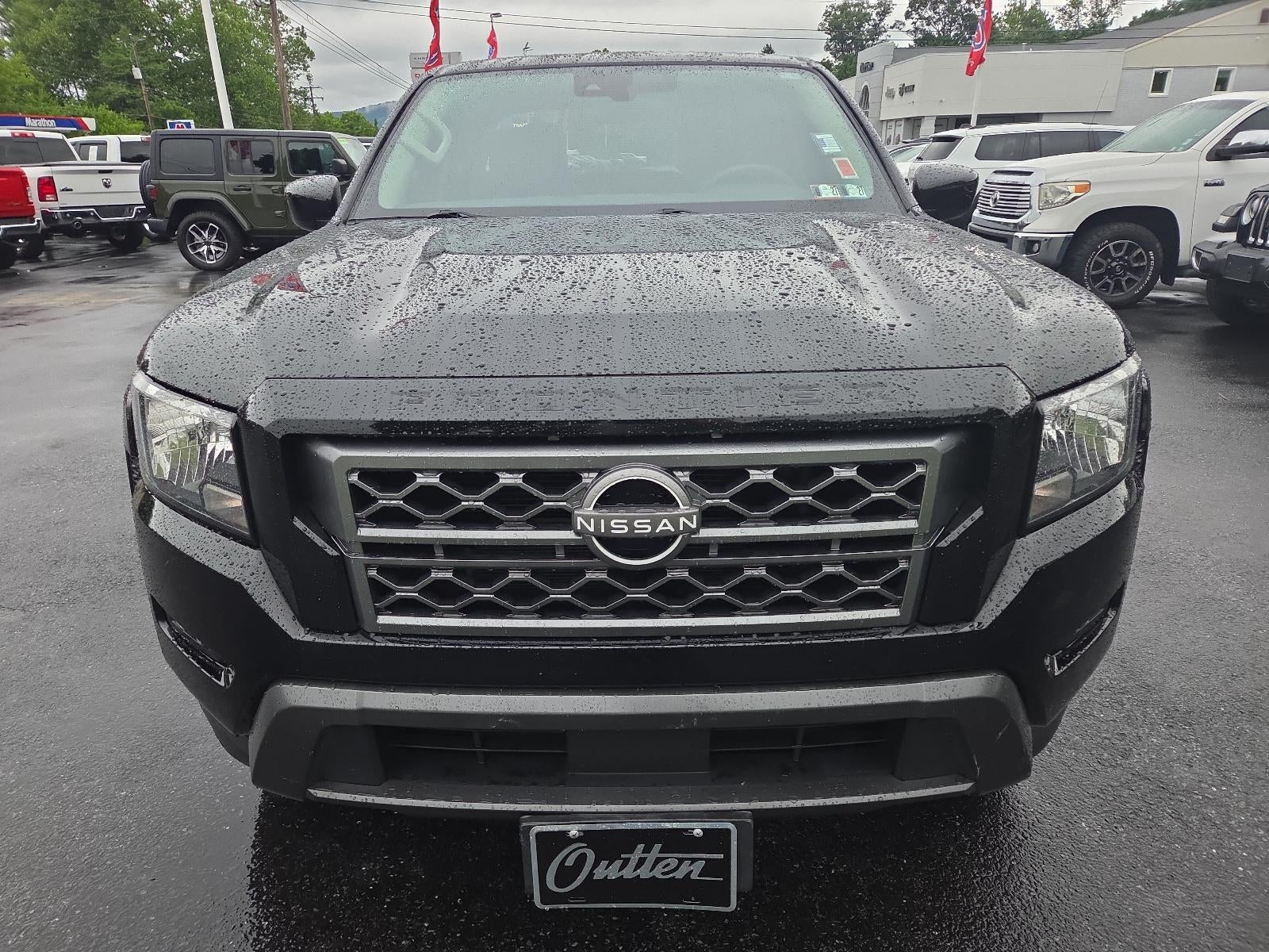 2022 Nissan Frontier Crew Cab 4x4 SV Auto