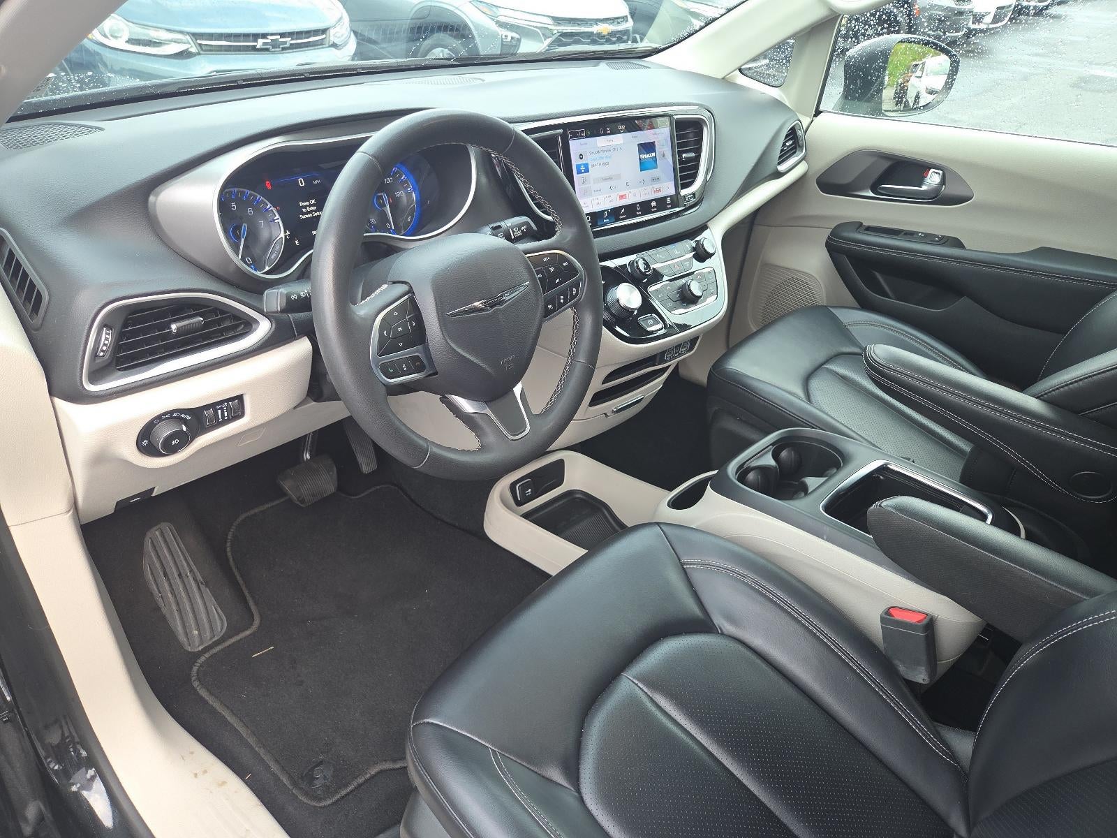 2023 Chrysler Pacifica Touring L FWD