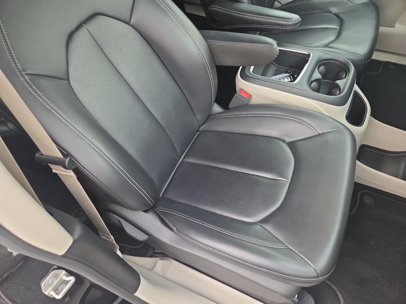 2023 Chrysler Pacifica Touring L FWD
