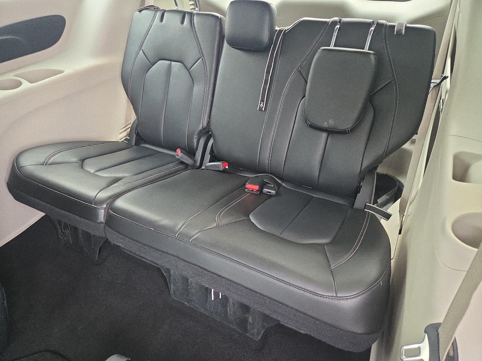 2023 Chrysler Pacifica Touring L FWD