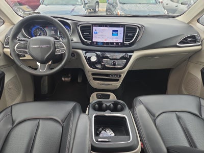 2023 Chrysler Pacifica Touring L FWD