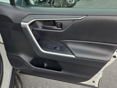 2019 Toyota RAV4 LE AWD (Natl)