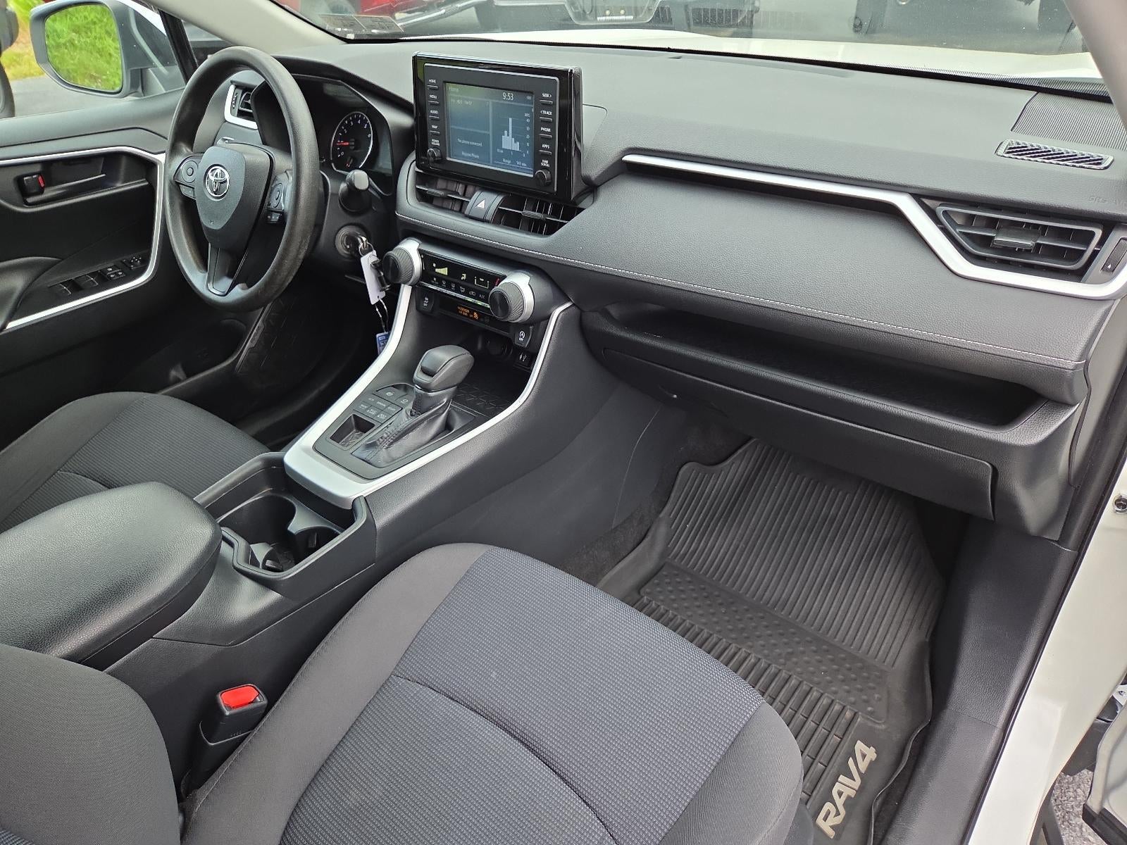 2019 Toyota RAV4 LE AWD (Natl)