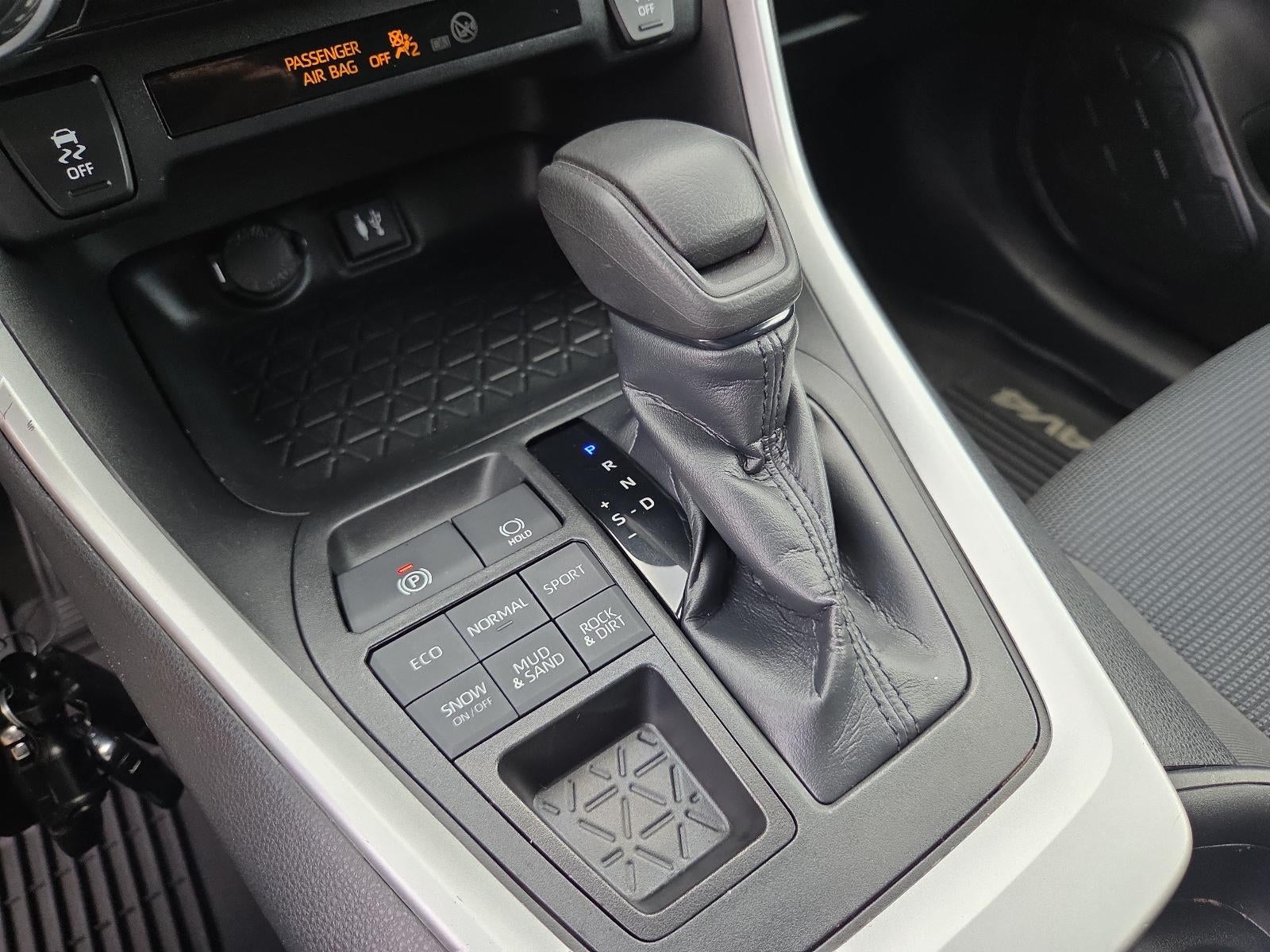 2019 Toyota RAV4 LE AWD (Natl)