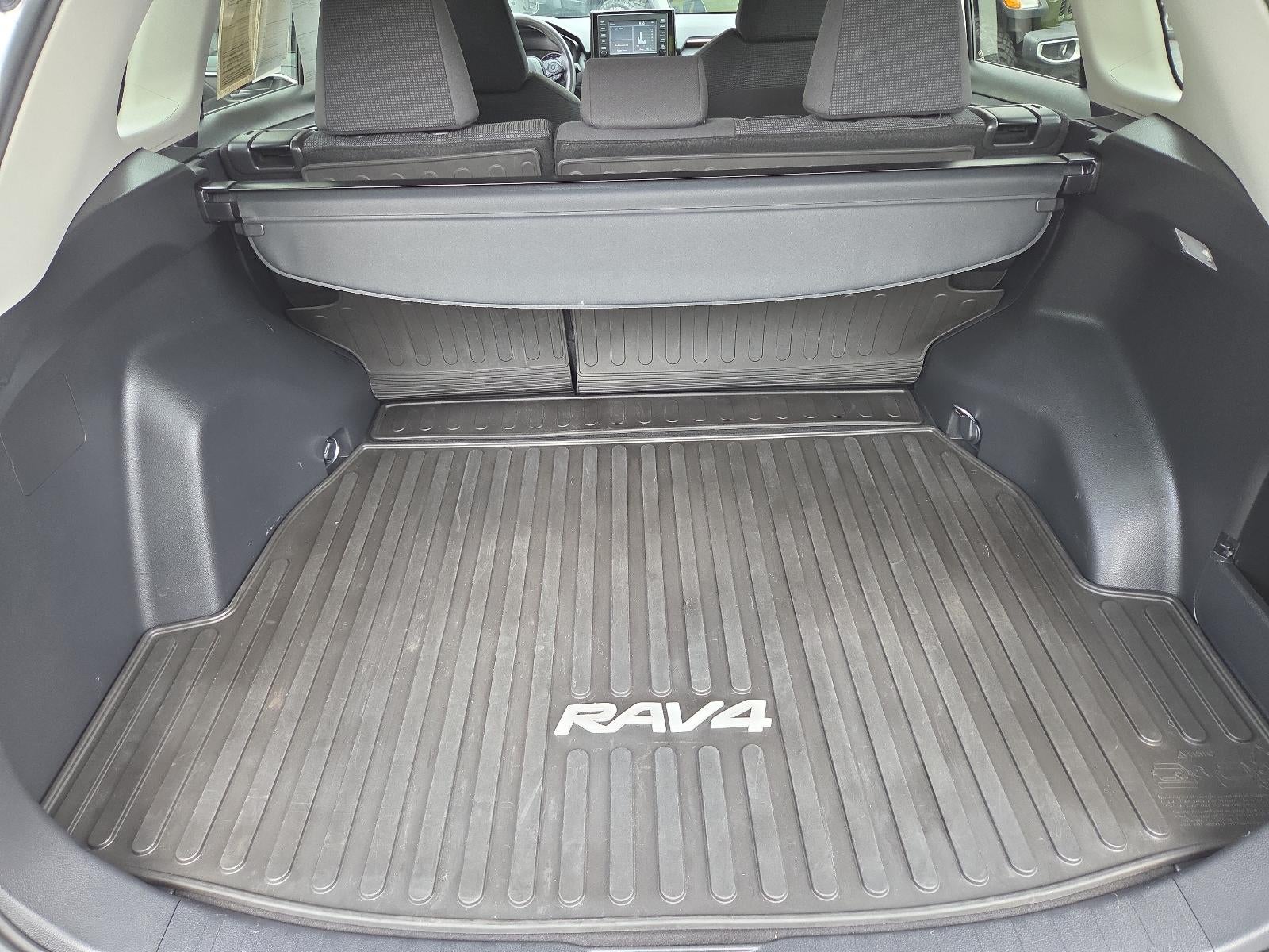 2019 Toyota RAV4 LE AWD (Natl)