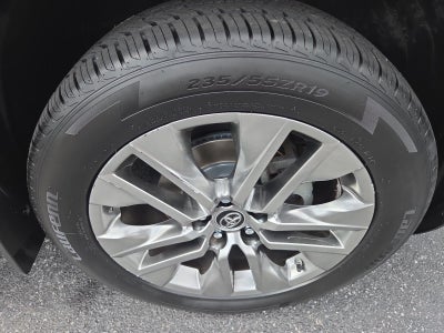 2019 Toyota RAV4 LE AWD (Natl)