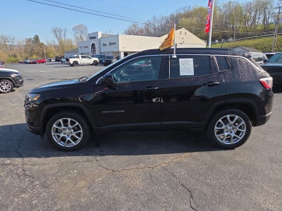 2022 Jeep Compass Latitude Lux