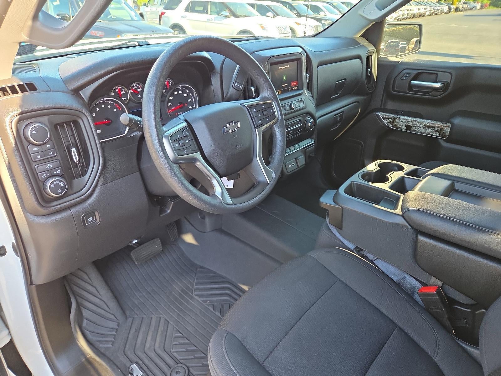 2021 Chevrolet Silverado 1500 Crew Cab Short Box 4-Wheel Drive Custom Trail Boss
