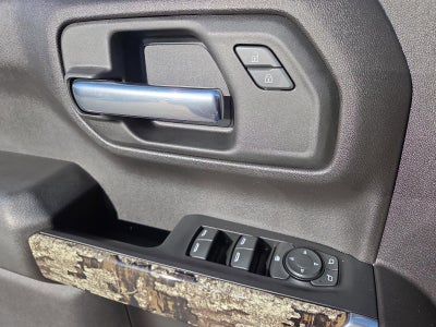 2021 Chevrolet Silverado 1500 Crew Cab Short Box 4-Wheel Drive Custom Trail Boss
