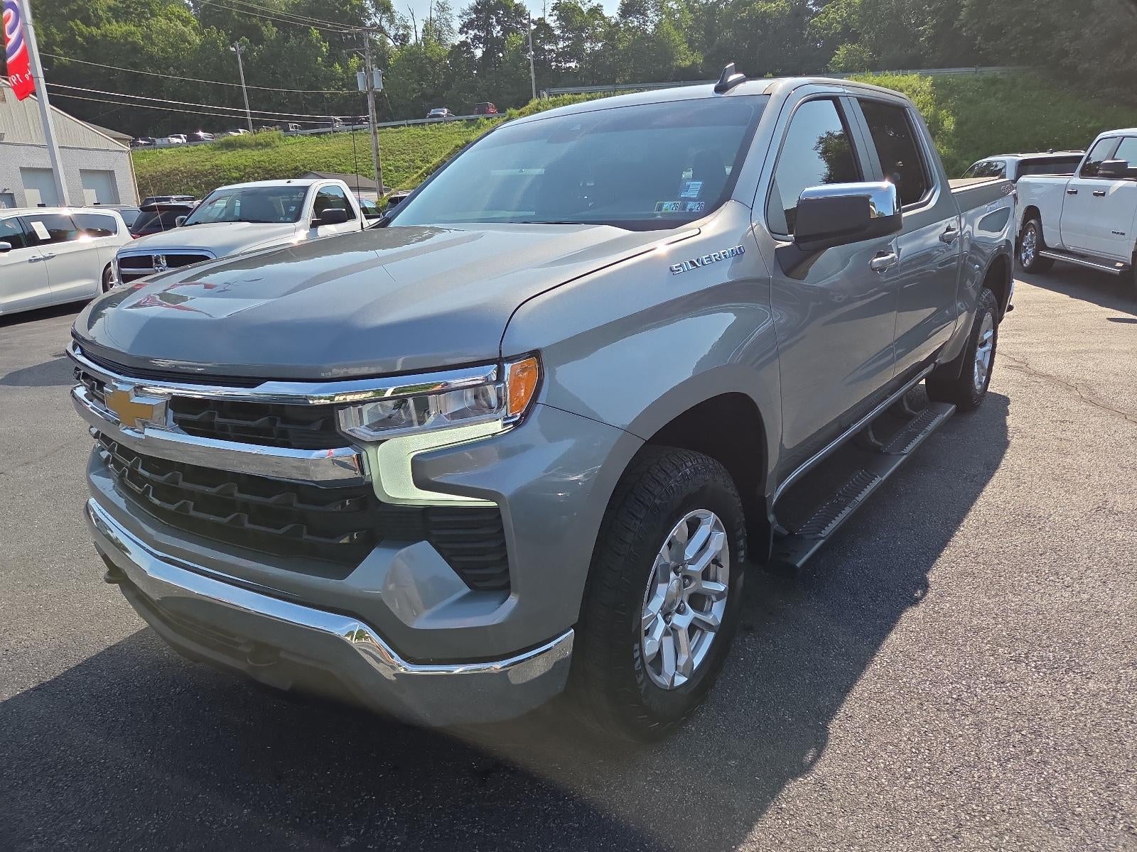 2023 Chevrolet Silverado 1500 Crew Cab Short Box 4-Wheel Drive LT 1LT