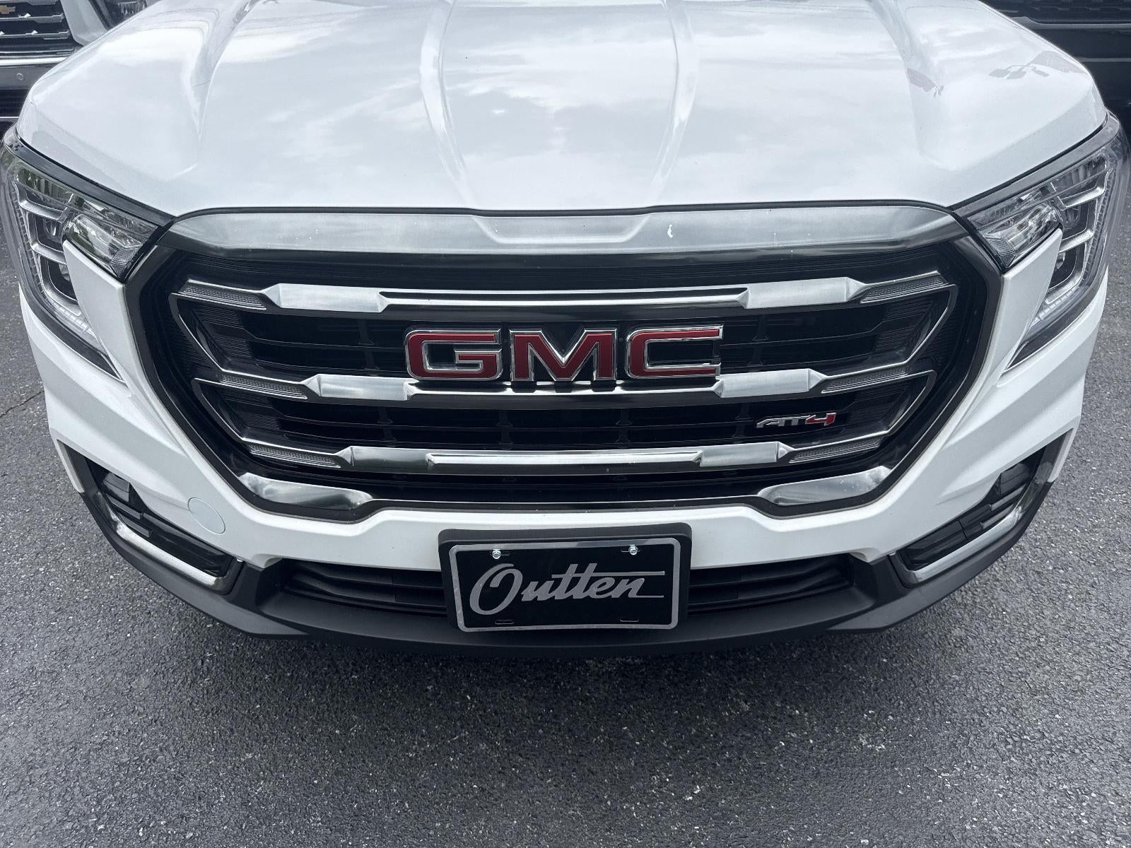 2023 GMC Terrain AWD 4dr AT4