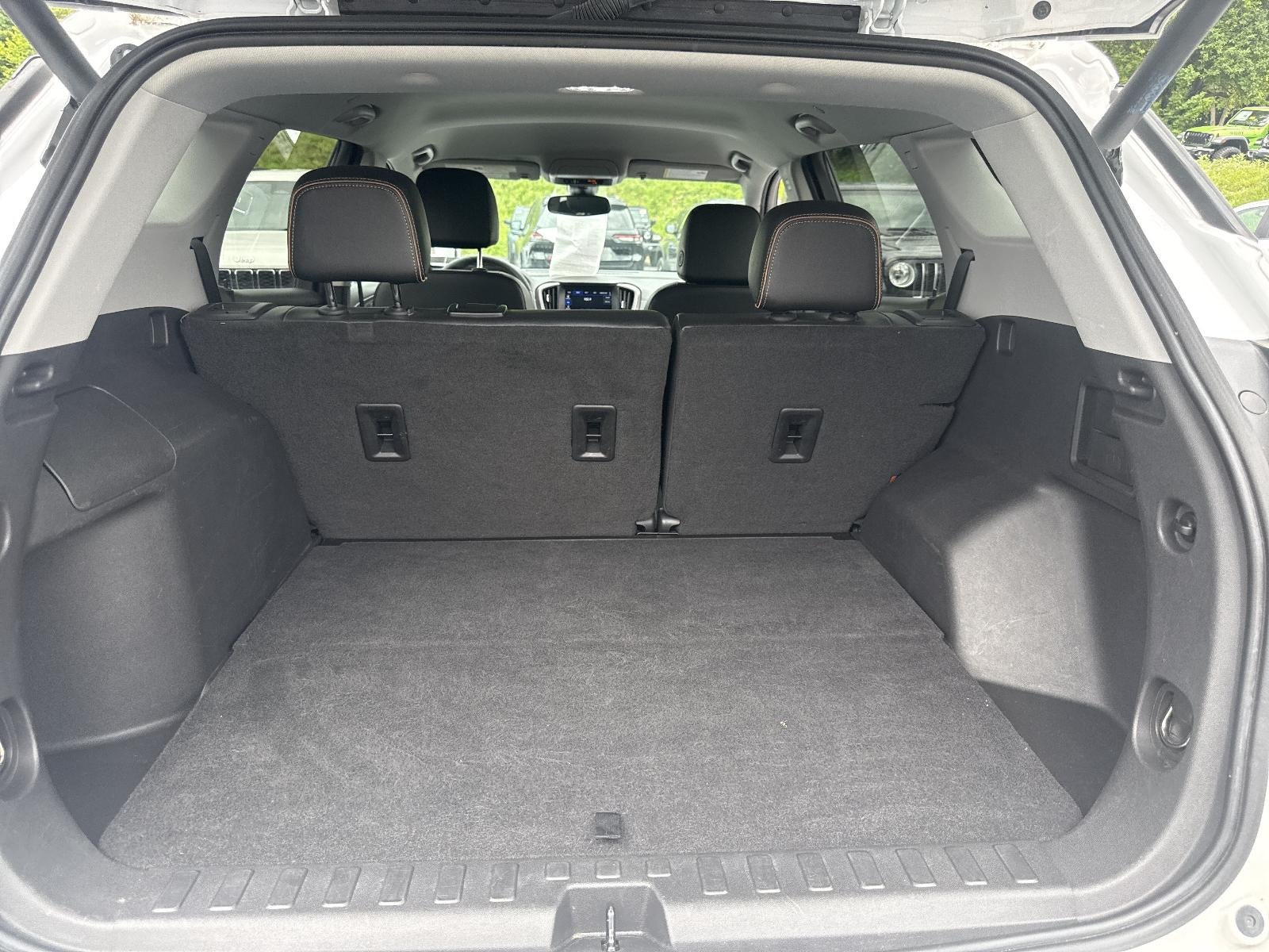 2023 GMC Terrain AWD 4dr AT4