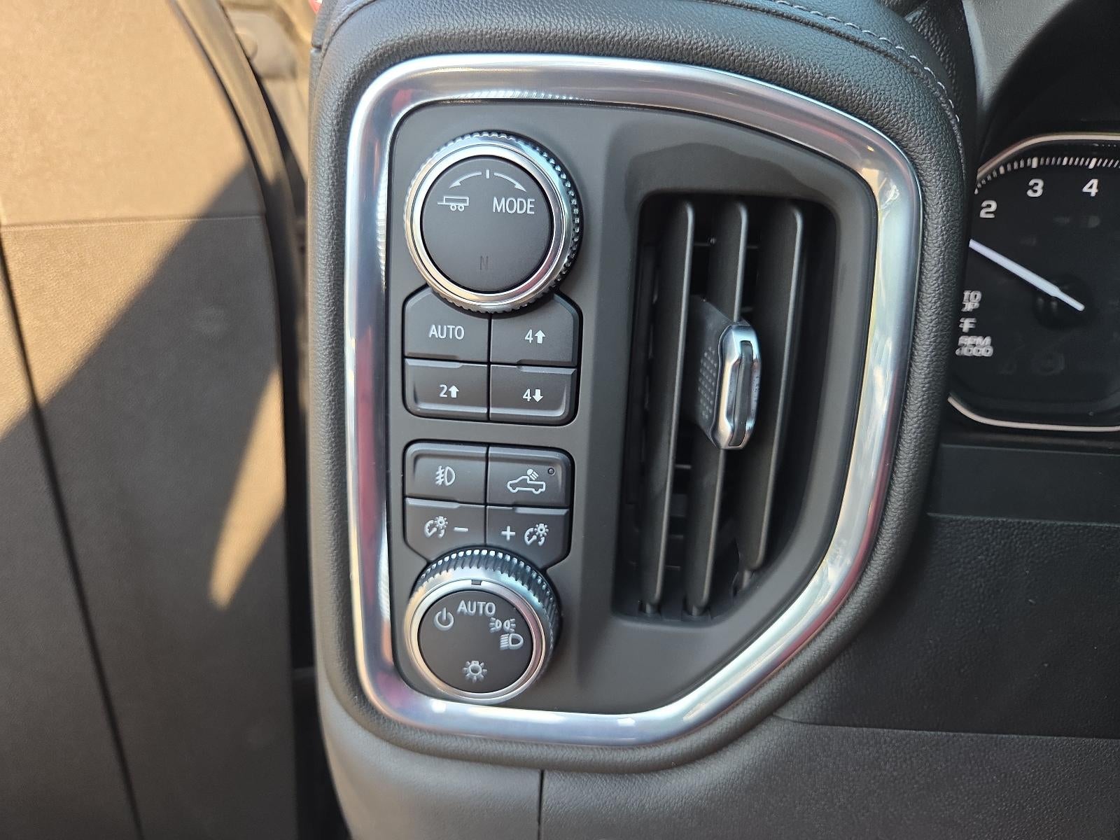 2021 GMC Sierra 1500 Crew Cab Standard Box 4-Wheel Drive Elevation