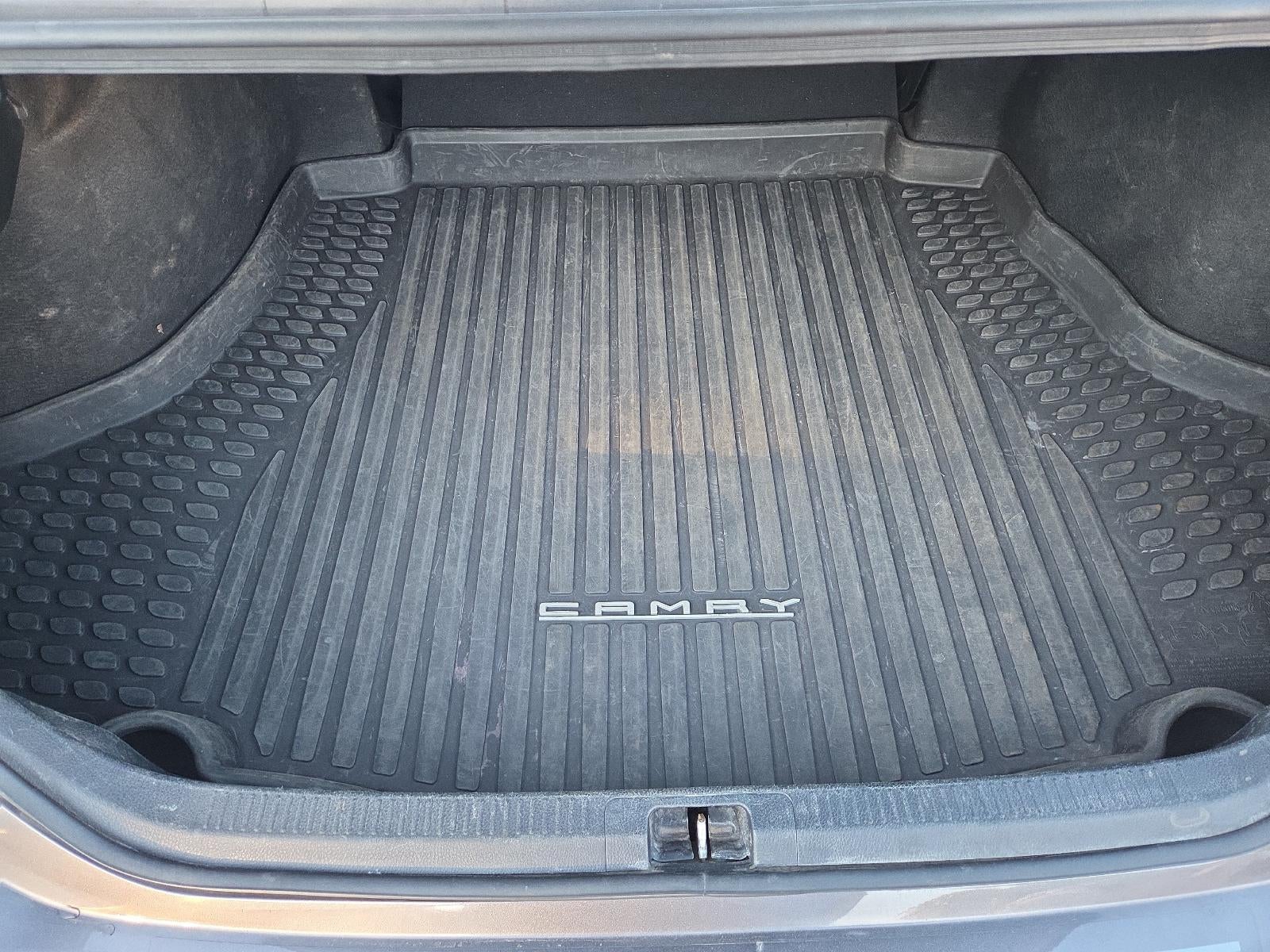 2022 Toyota Camry Hybrid LE CVT (Natl)