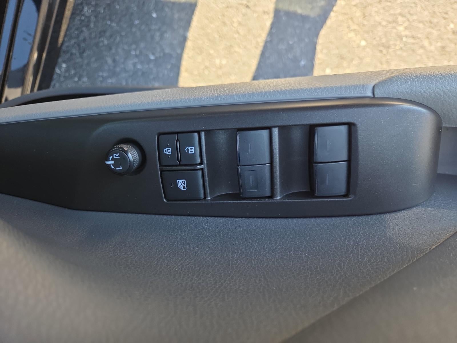 2023 Toyota Camry SE Auto AWD (Natl)