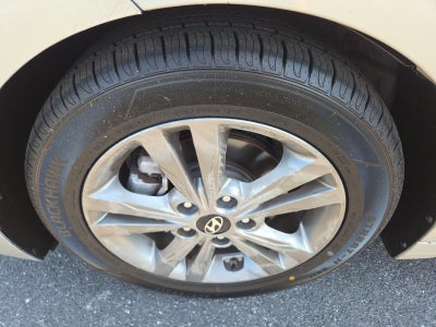 2018 Hyundai ELANTRA SEL 2.0L Auto