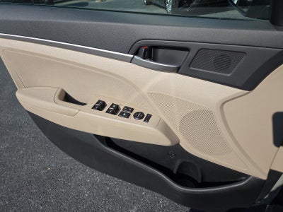 2018 Hyundai ELANTRA SEL 2.0L Auto