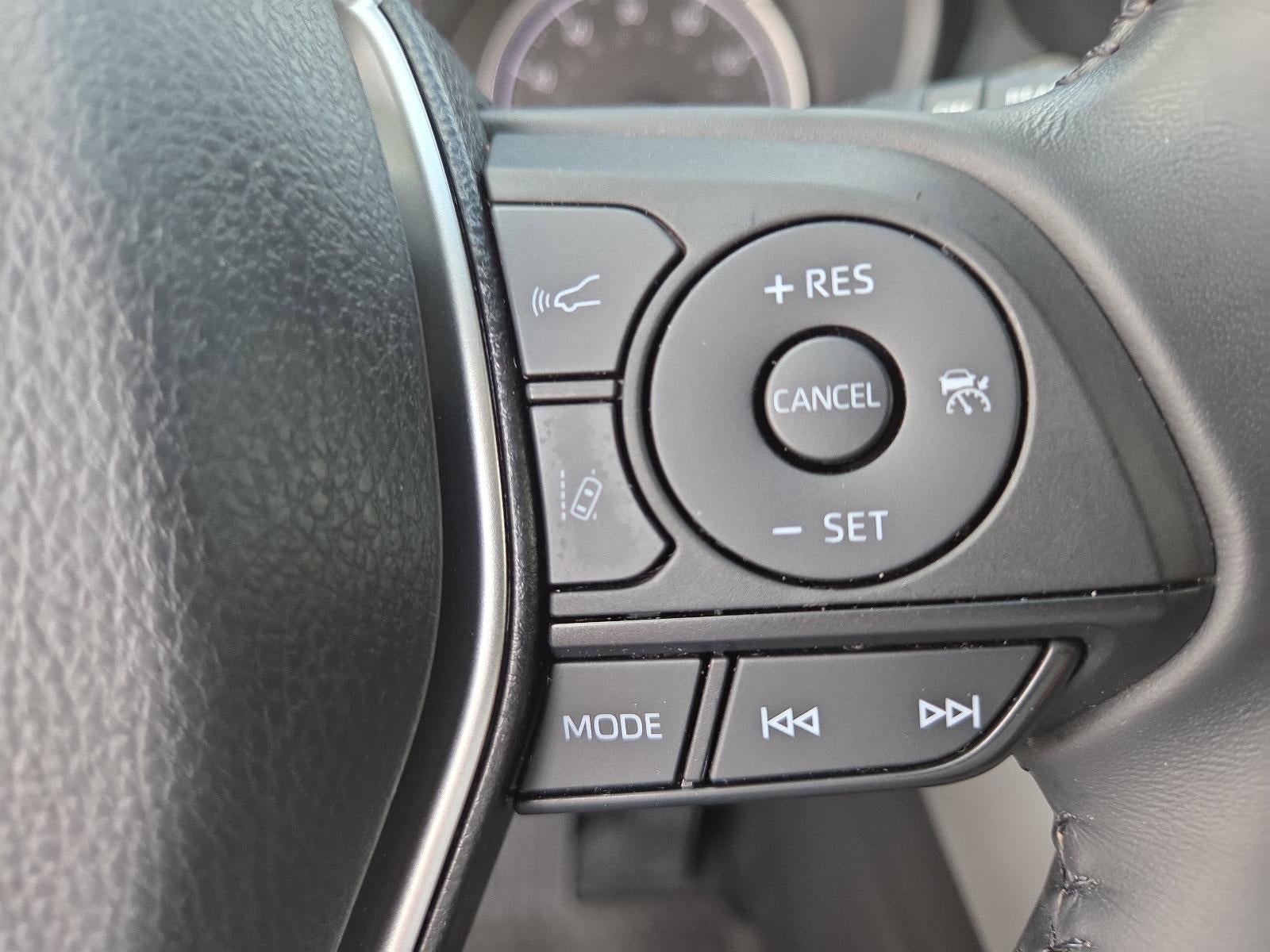 2022 Toyota Venza LE AWD (GS)