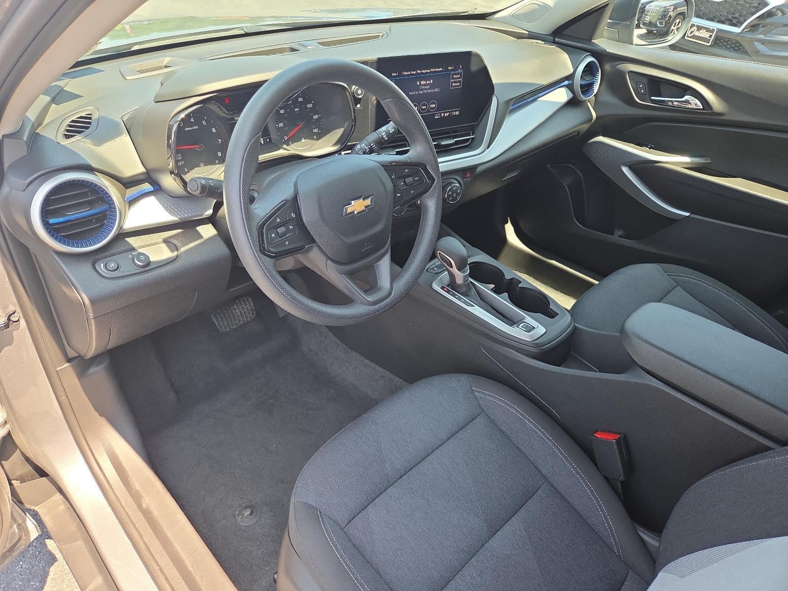 2025 Chevrolet Trax FWD 4dr LS