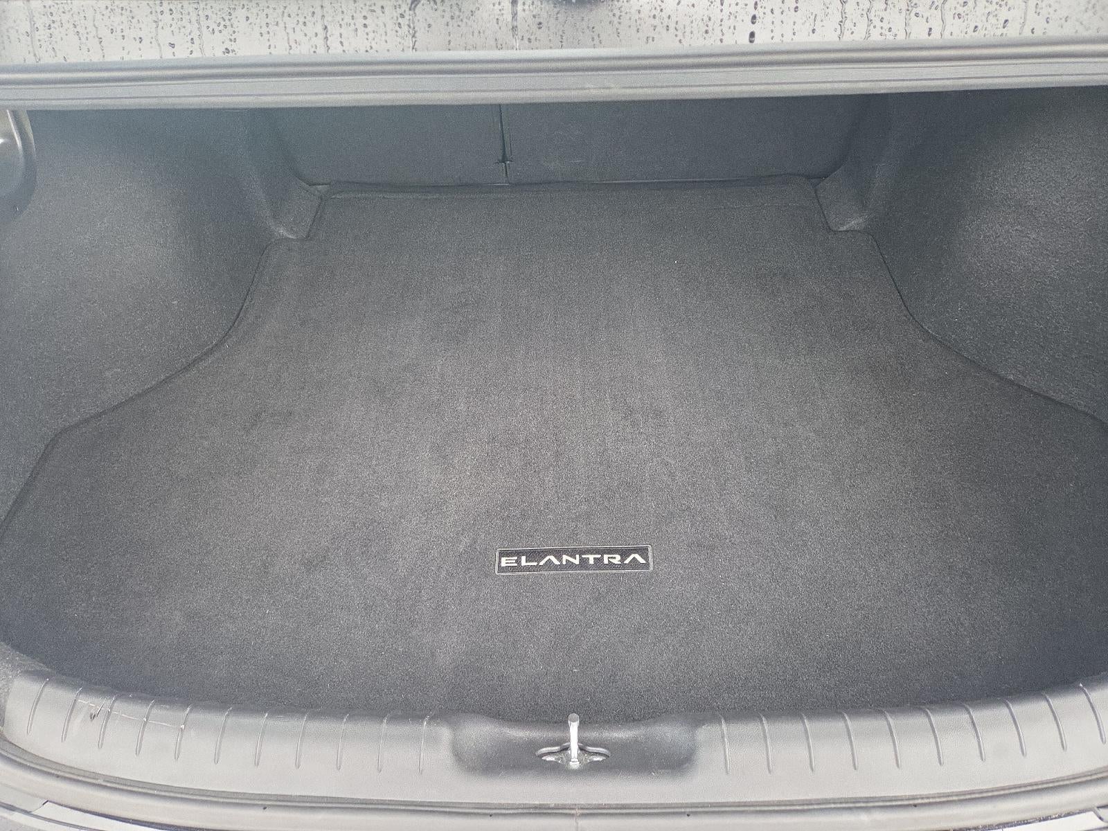2023 Hyundai ELANTRA Limited IVT