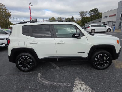 2023 Jeep Renegade (RED) Edition 4x4 *Ltd Avail*