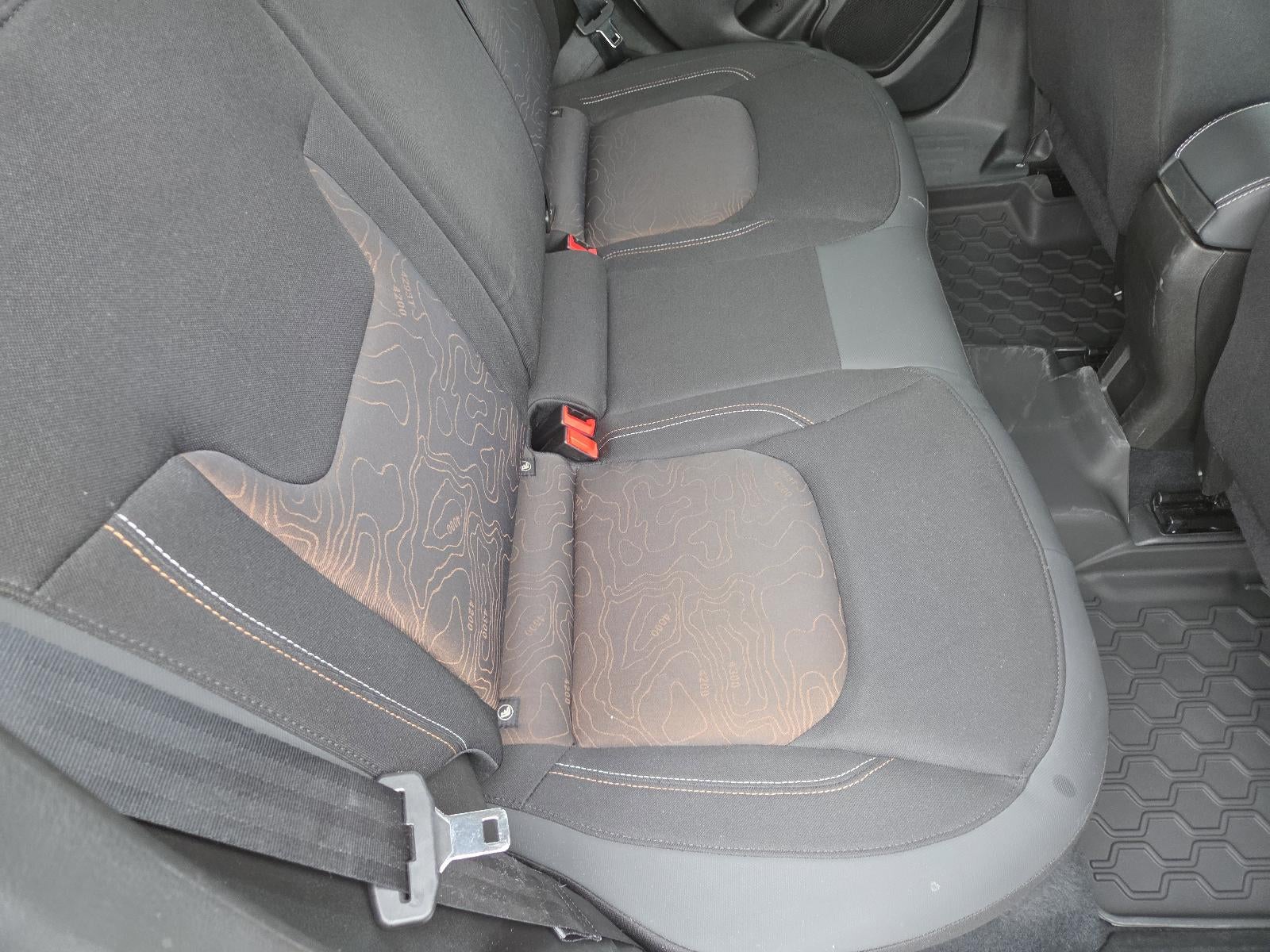 2023 Jeep Renegade (RED) Edition 4x4 *Ltd Avail*