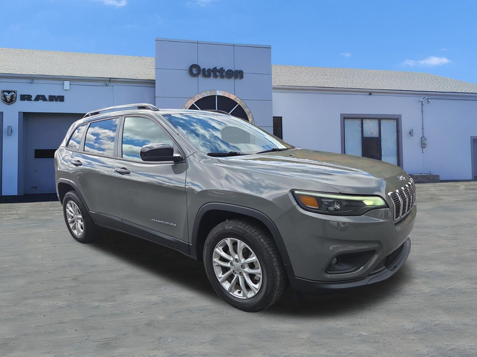 2022 Jeep Cherokee Latitude Lux