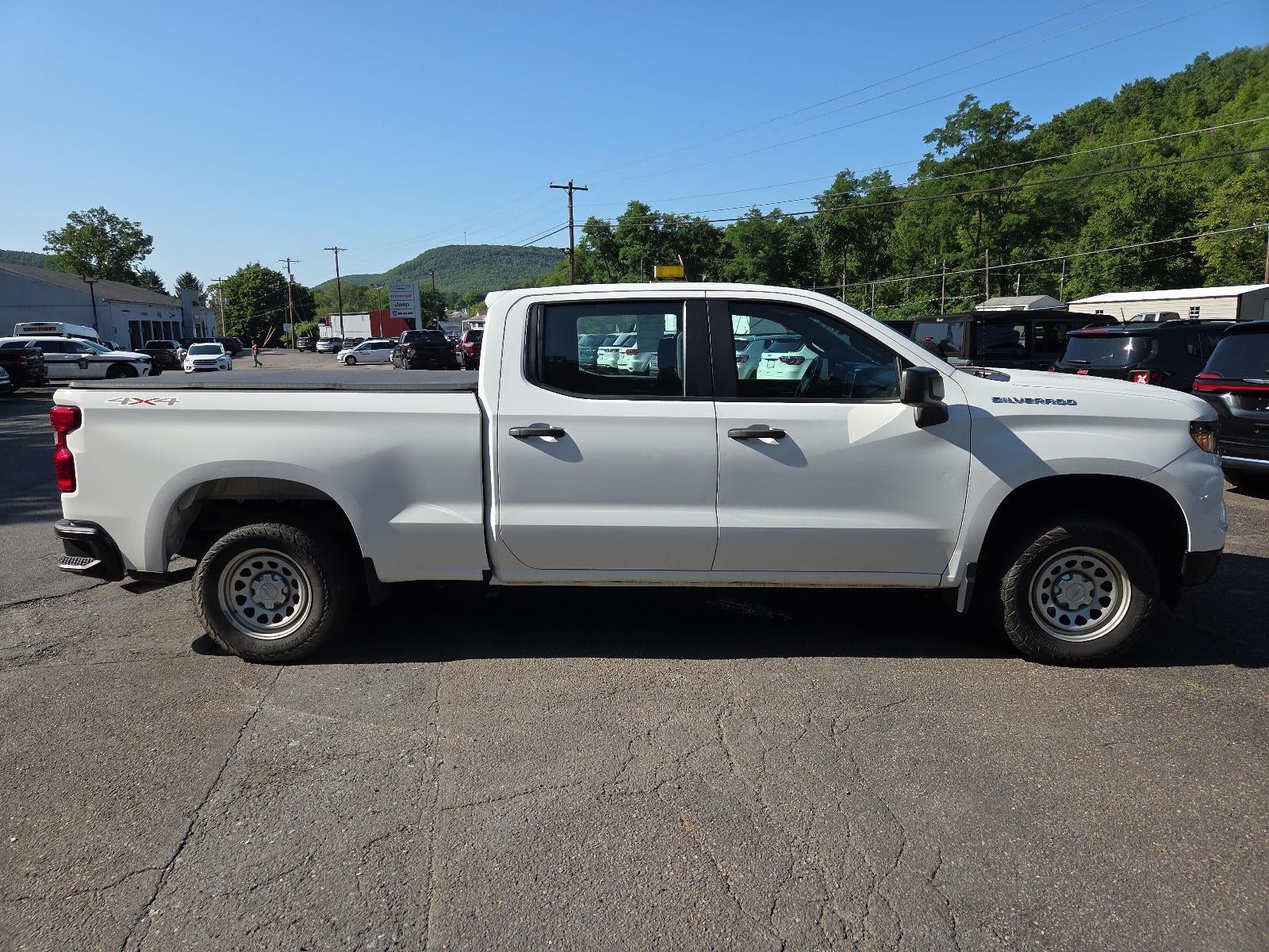 2022 Chevrolet Silverado 1500 Crew Cab Standard Box 4-Wheel Drive WT