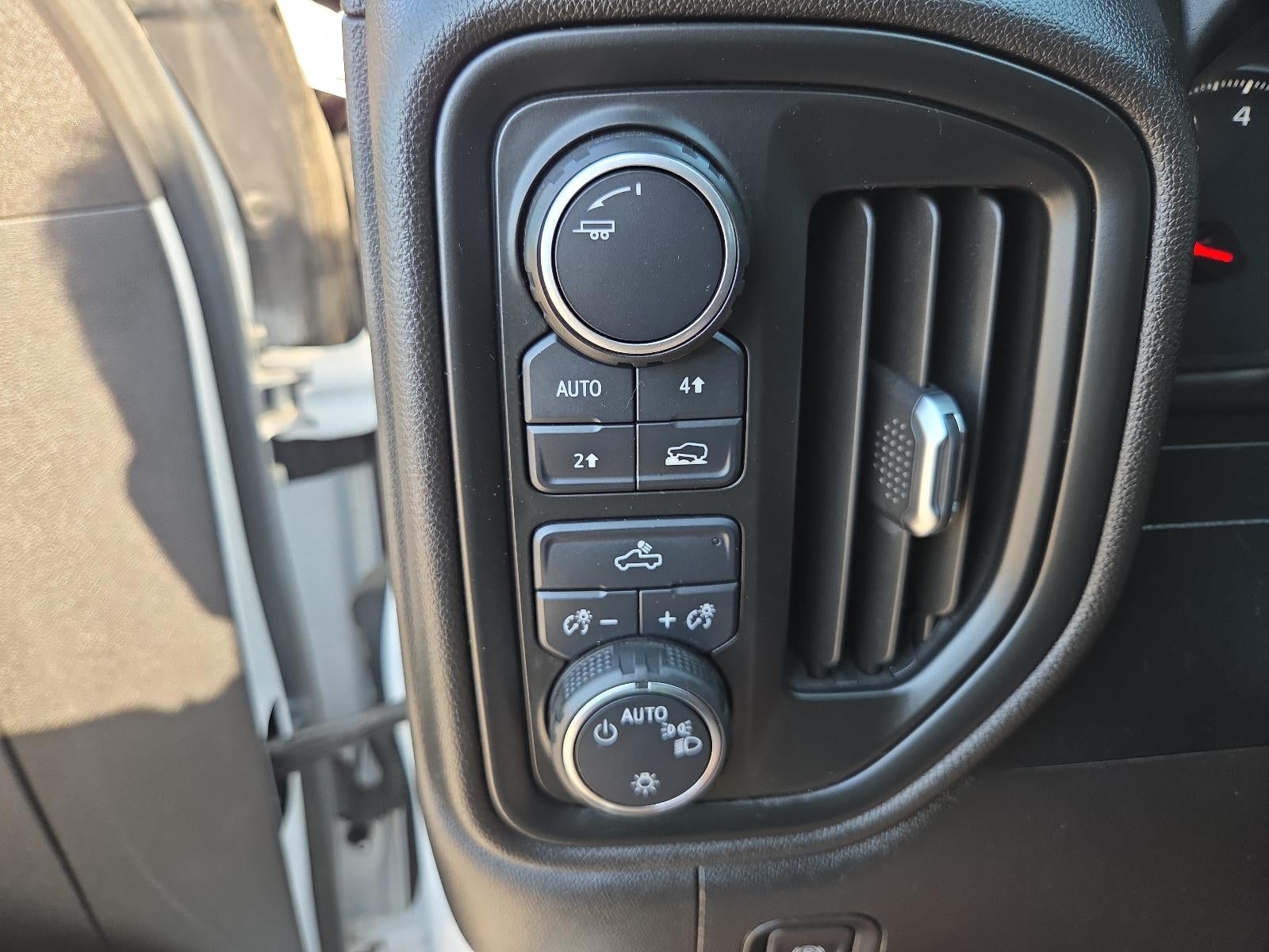 2022 Chevrolet Silverado 1500 Crew Cab Standard Box 4-Wheel Drive WT