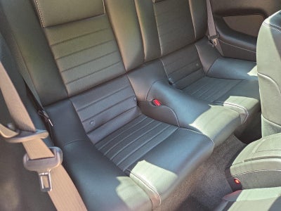 2014 Ford Mustang 2dr Cpe V6