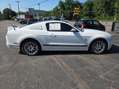 2014 Ford Mustang 2dr Cpe V6