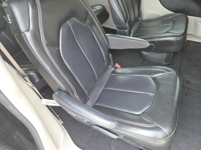 2023 Chrysler Pacifica Touring L FWD