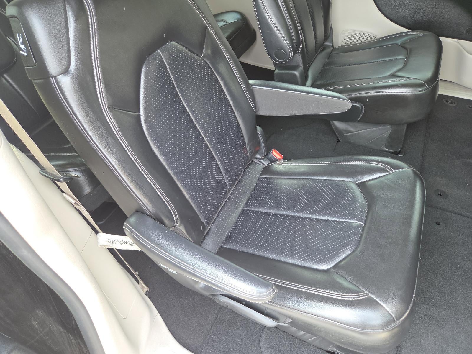 2023 Chrysler Pacifica Touring L FWD