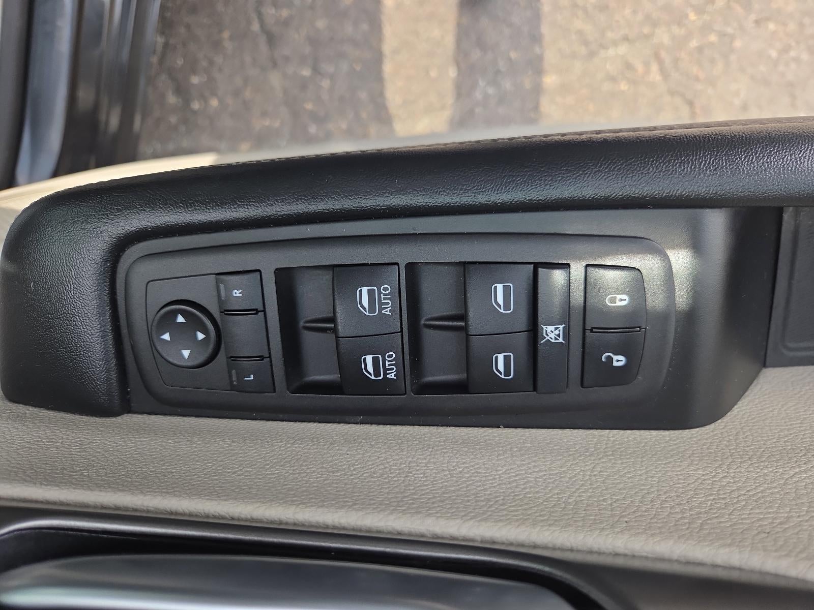 2023 Chrysler Pacifica Touring L FWD