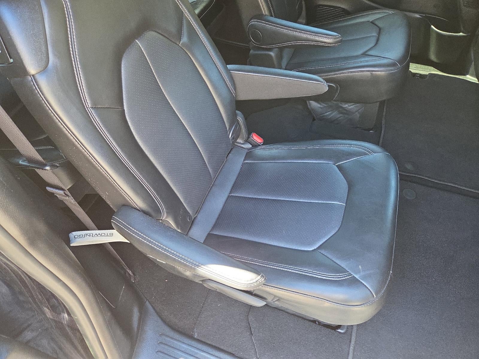 2025 Chrysler Pacifica Select FWD