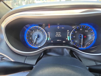 2025 Chrysler Pacifica Select FWD