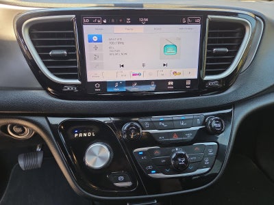 2025 Chrysler Pacifica Select FWD