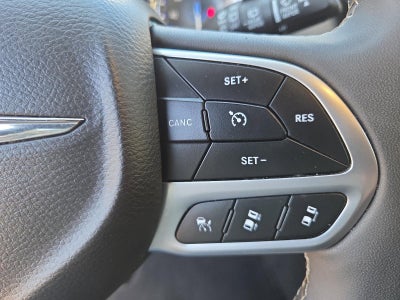 2025 Chrysler Pacifica Select FWD