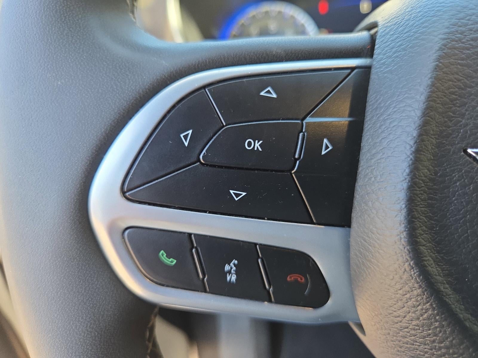 2025 Chrysler Pacifica Select FWD