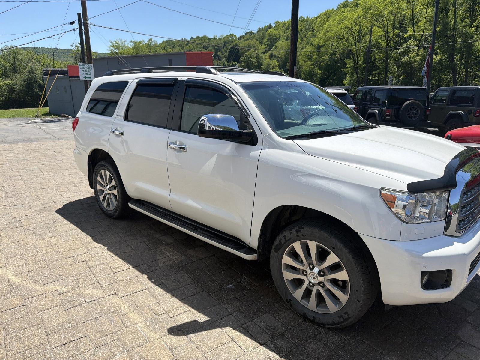 2016 Toyota Sequoia 4WD 5.7L Limited (SE)