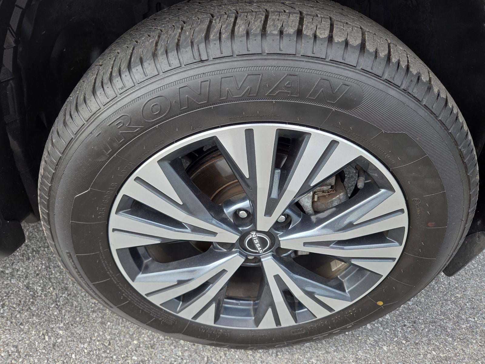 2023 Nissan Rogue AWD SV